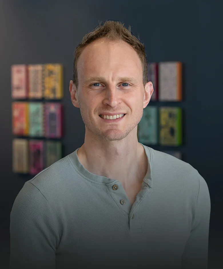 Trending Topics photo of Eric Hunt for Accelerating RNA & DNA Therapeutics with Cell-free DNA Synthesis webinar.